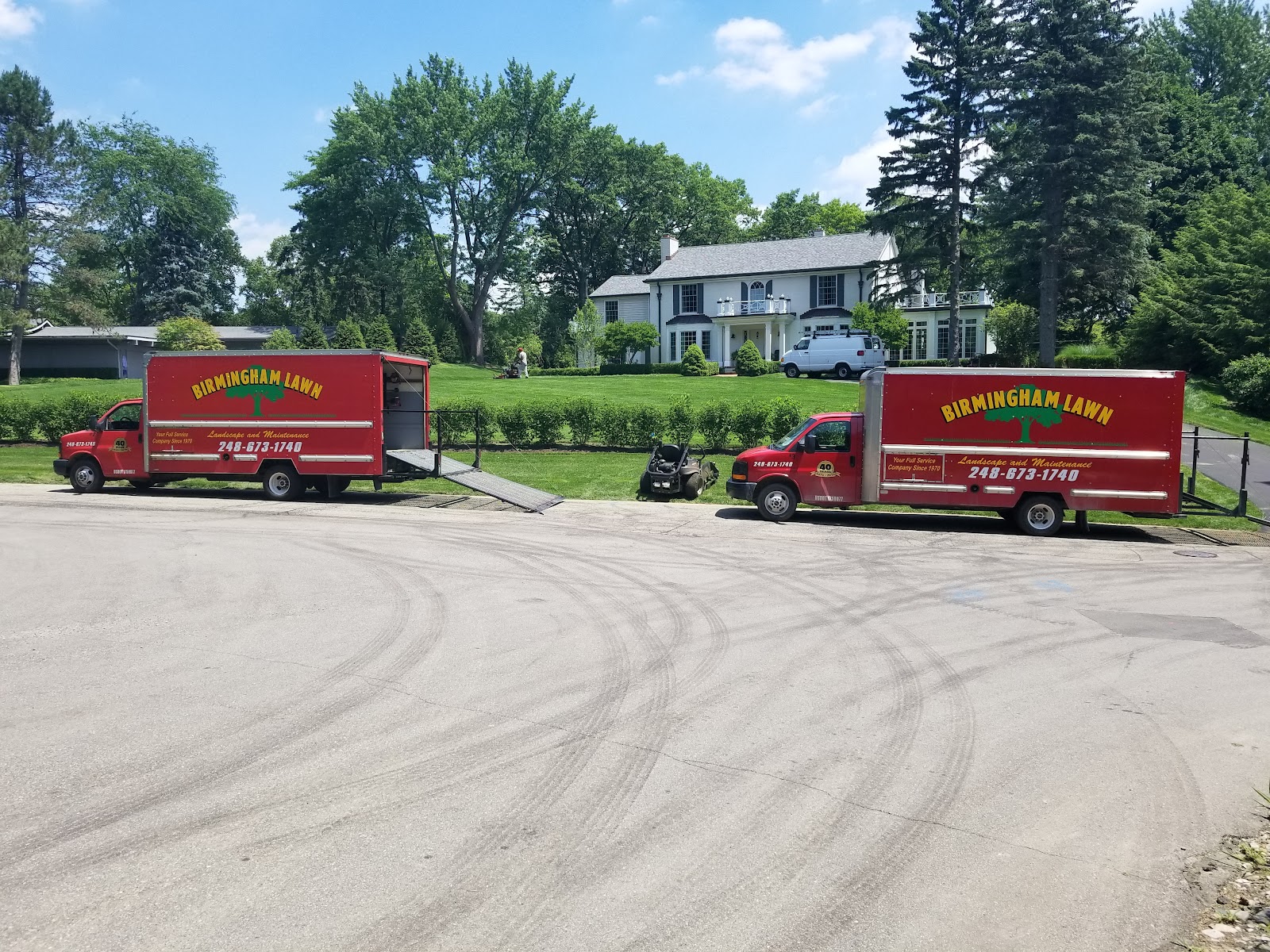 Birmingham Lawn Maintenance — photo