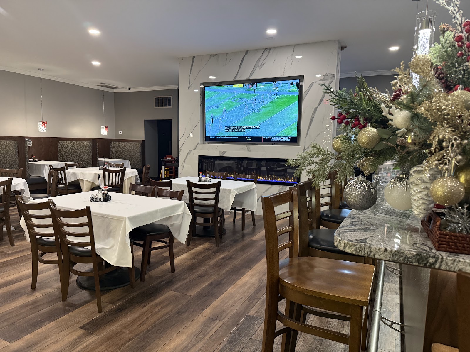 China Jade Restaurant in Waterford Township