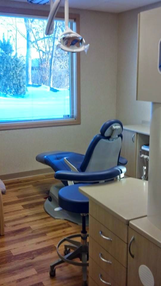 Dental 1: Bruce T Roach, DDS — photo