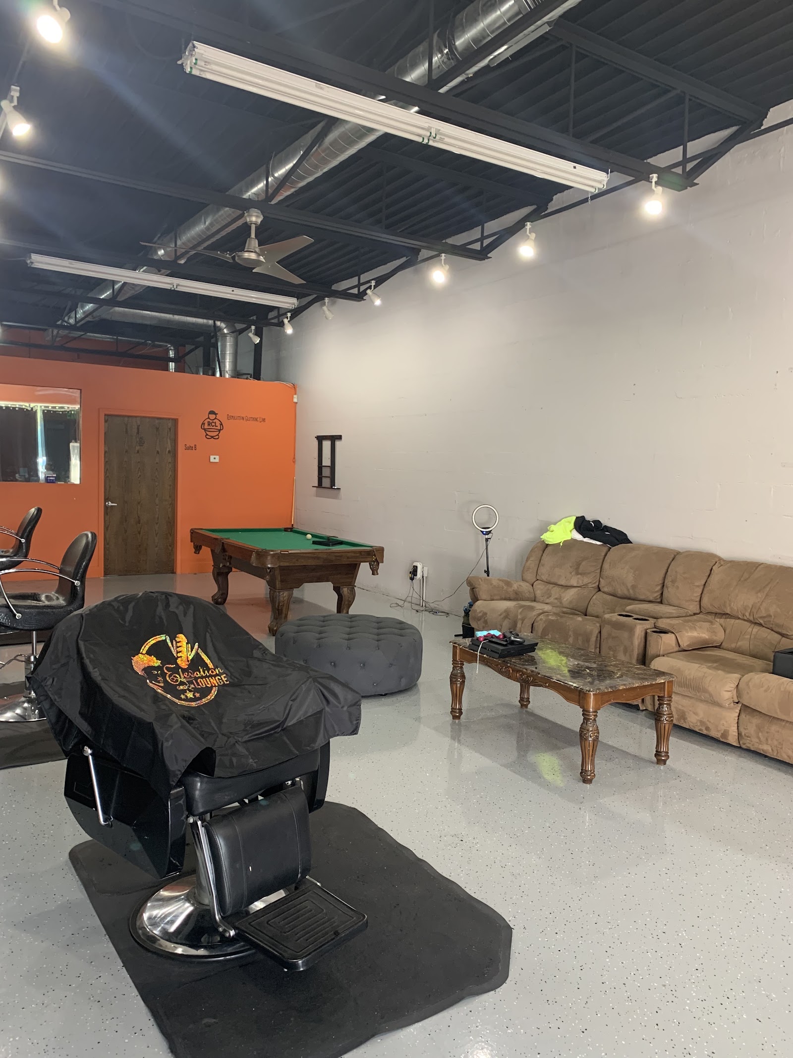 Elevation Groom Lounge — photo
