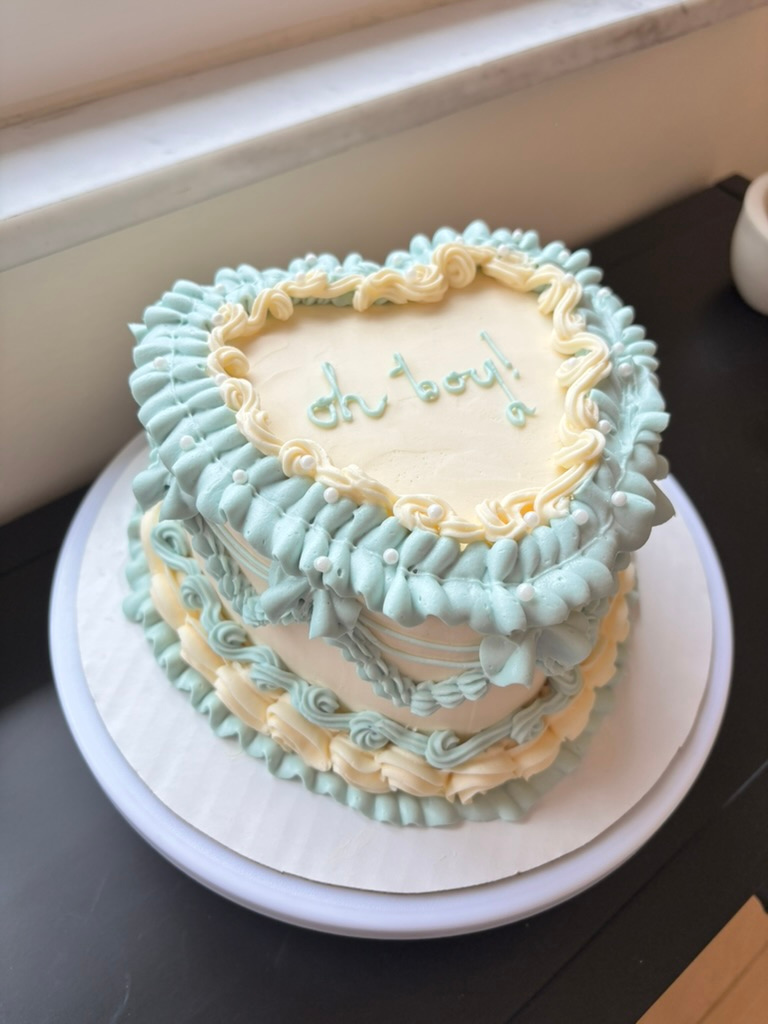 Golden Hour Cakes in Waterford Township