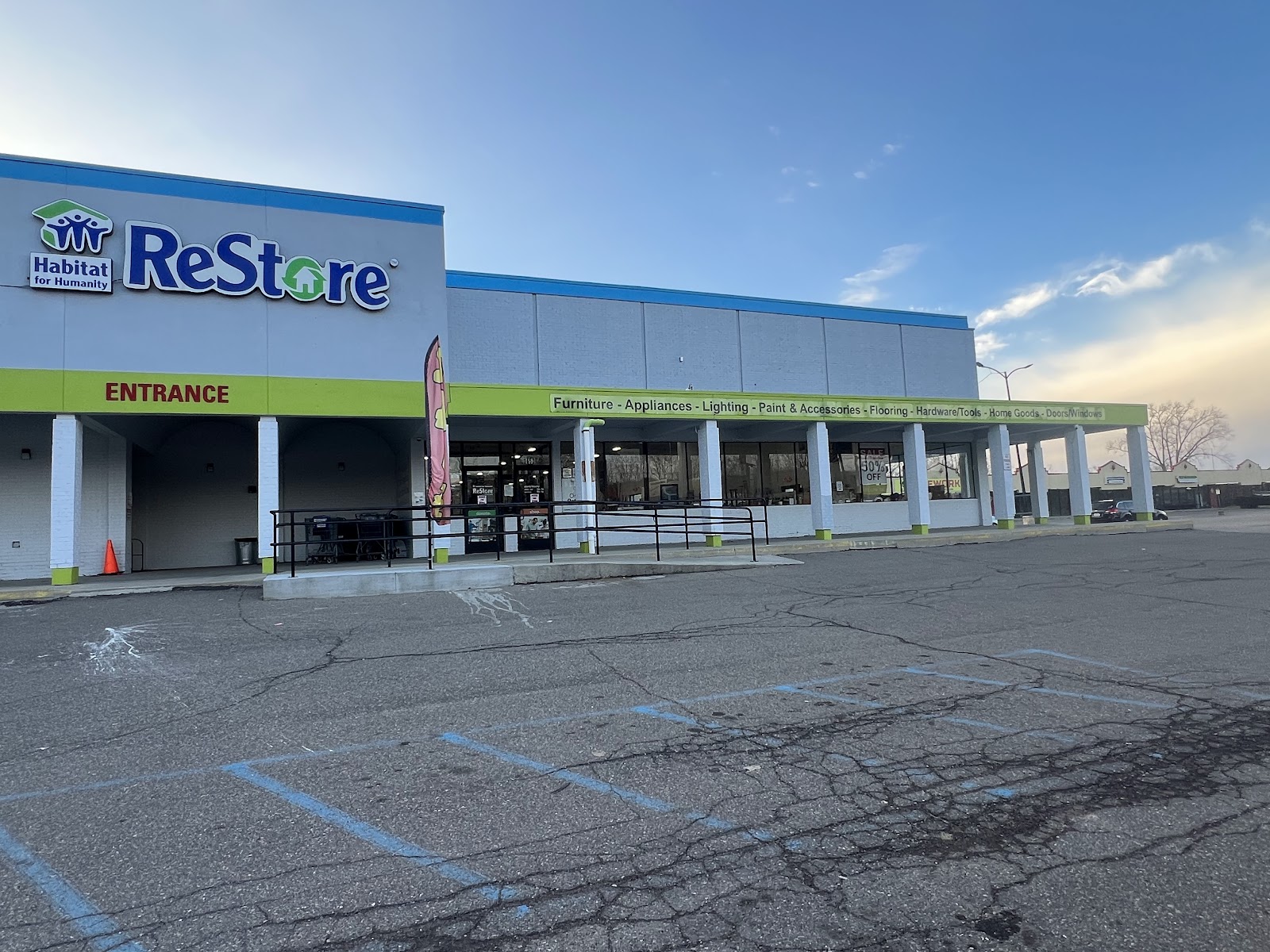 Habitat Oakland ReStore Waterford — photo