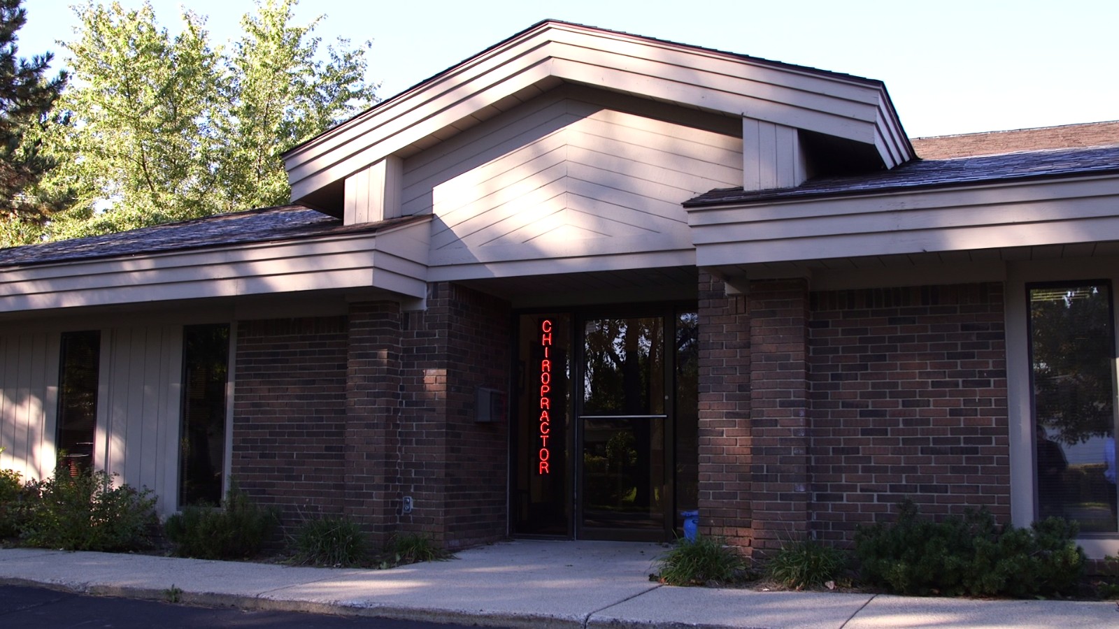 Schafer Chiropractic Life Center in Waterford Township